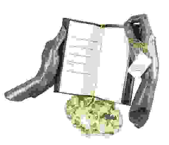 Скульптурная группа "Единство человечества"